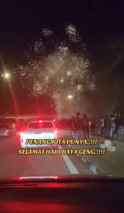fireworks highway 1