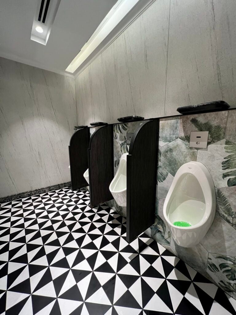 Toilet 7