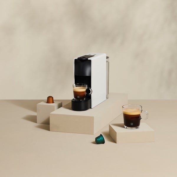 Nespresso Essenzaminic Ol Machine