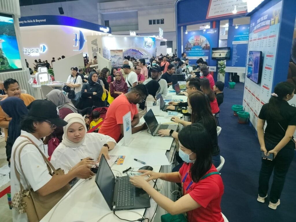 459705078 942021007964128 1374709767612616228 N