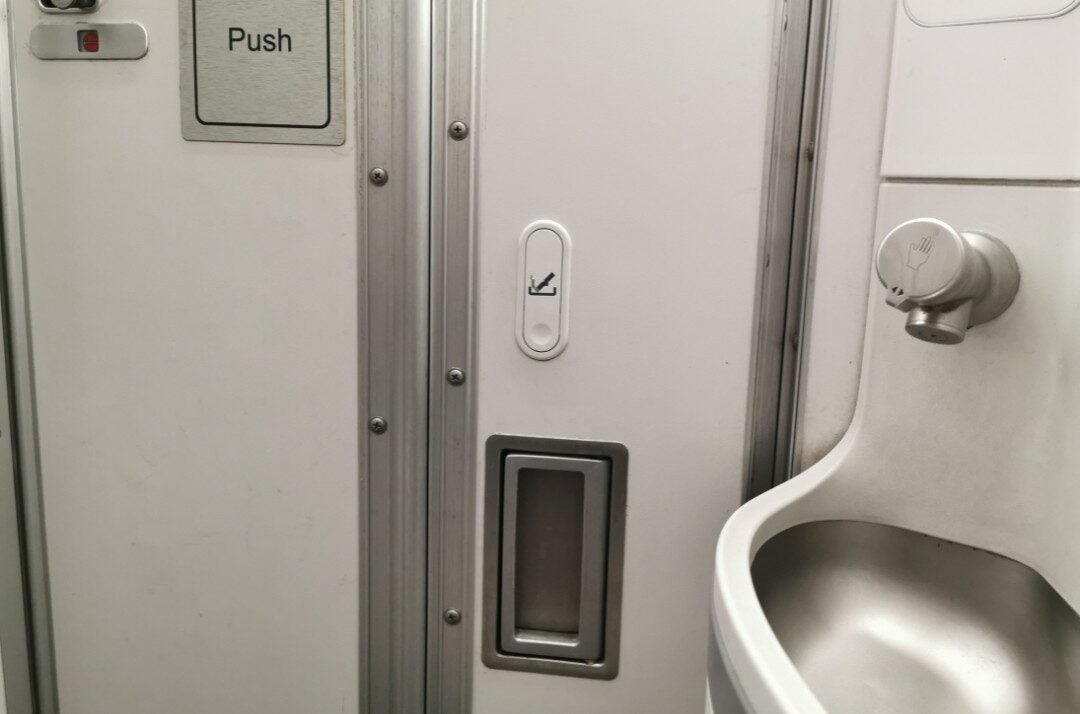 Didis Canva Do Not Touch 55