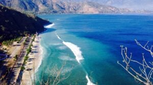 climb up to the statue