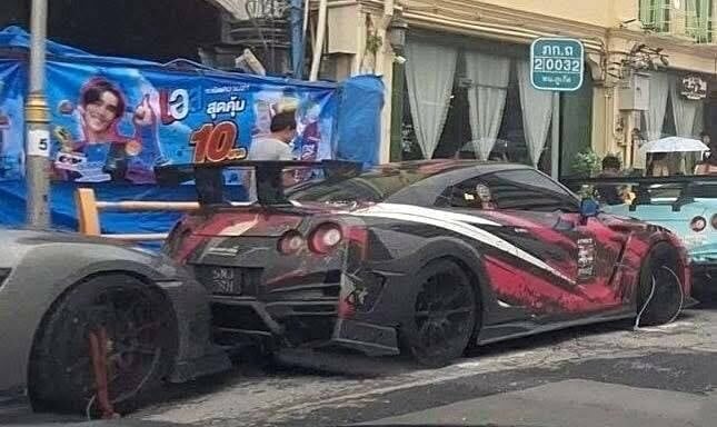 singapore cars illegal park thailand 06