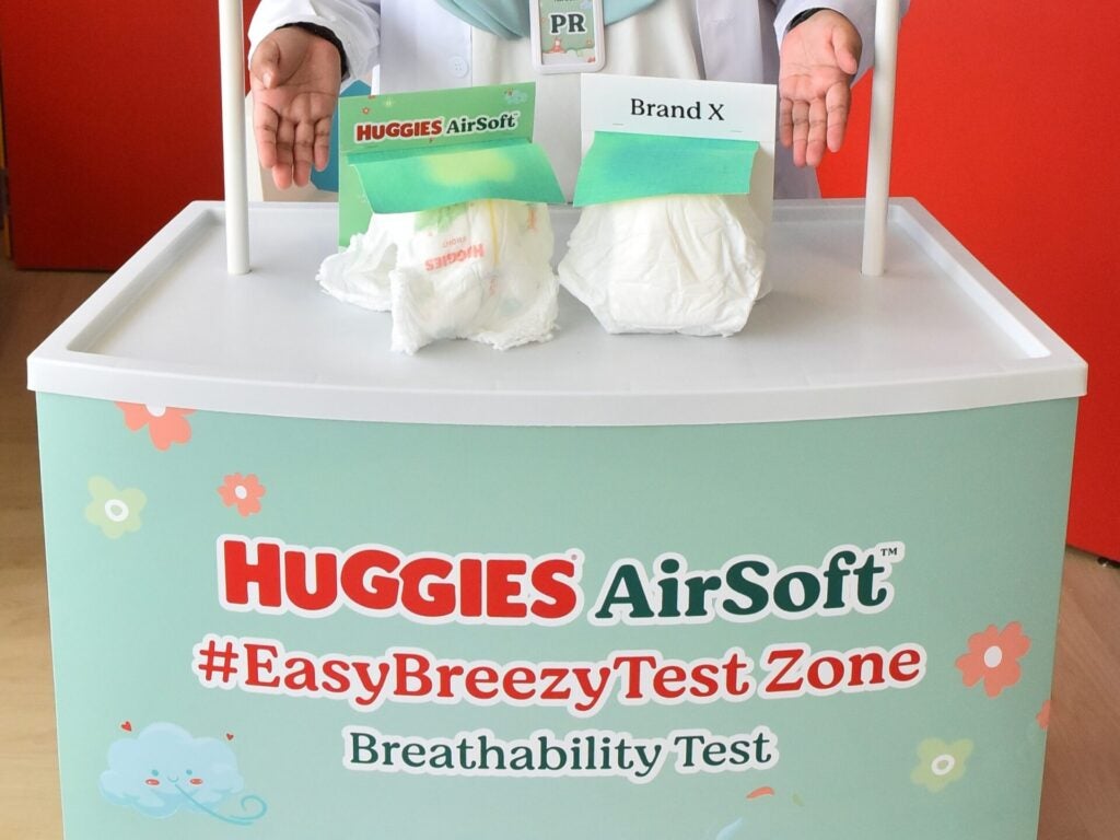 6. Huggies Airsoft Breathability test using heat sensitive material to detect condensation i.e. heat is able to escape from diapers