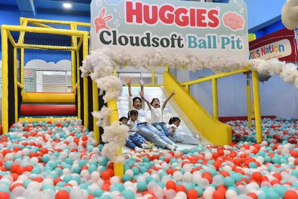 Immerse in Cloudsoft Ball pit