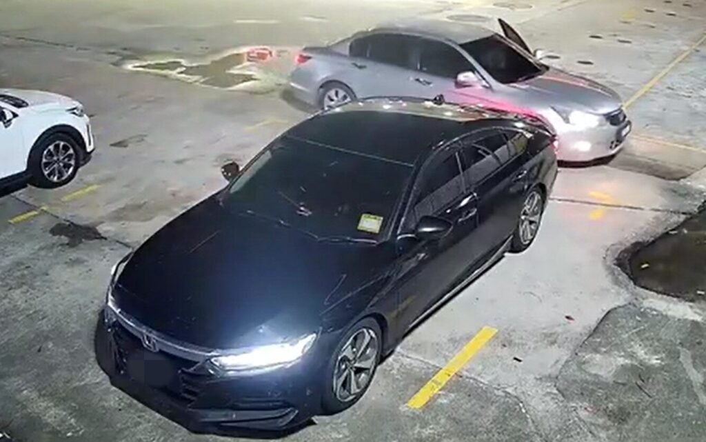 Masked Men with Parangs Allegedly Try to Rob Car at Johor Gas Station ...