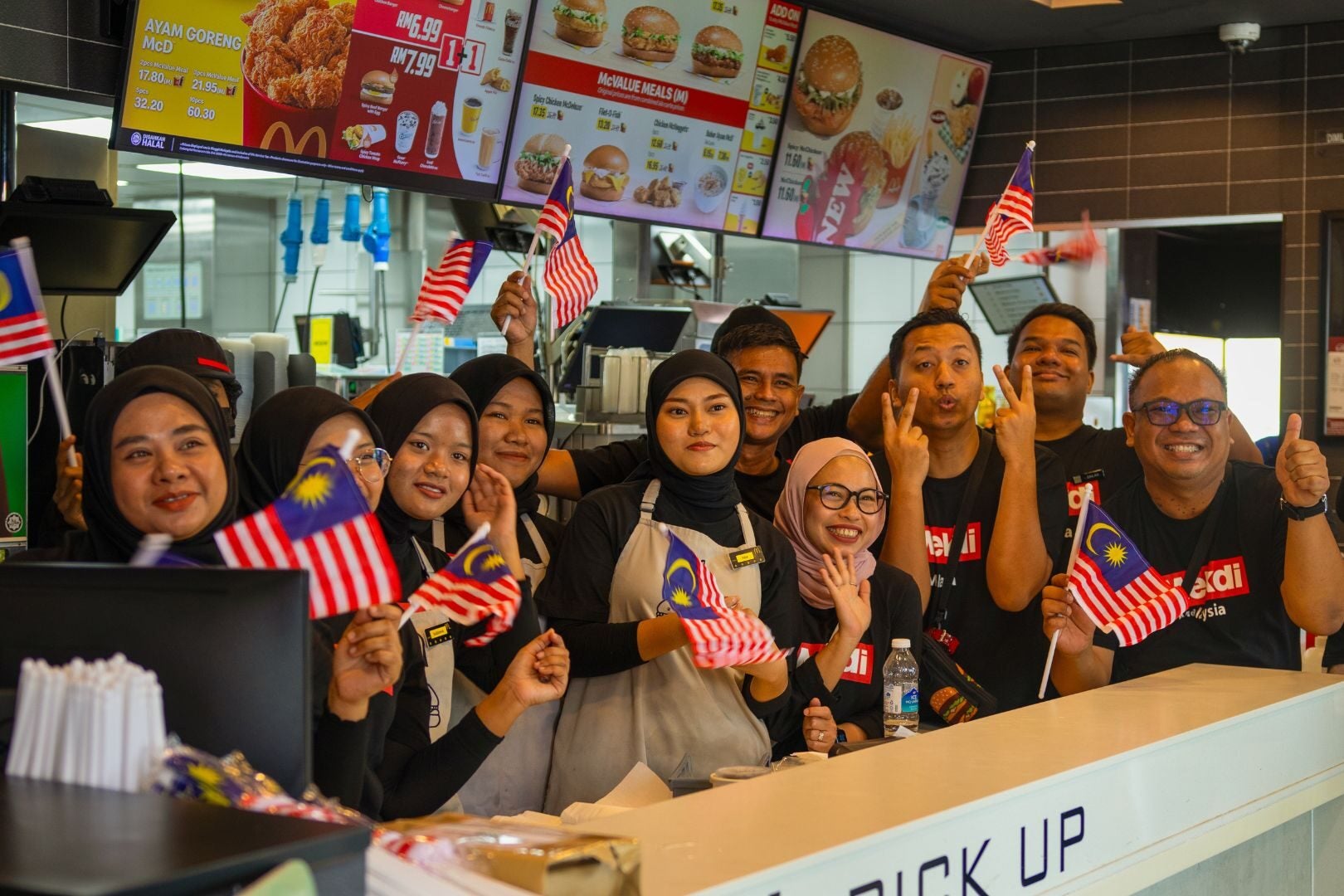 McDKembara Staffs