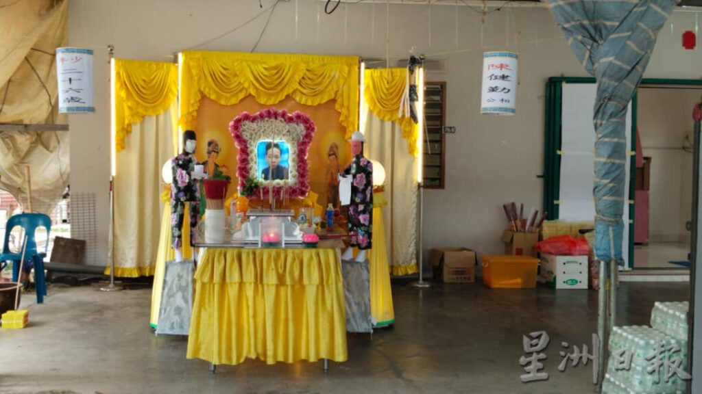 temp 1756020348 e58d8ee794b7e585ace5af93e788ace5a299e59da0e6a5bce4baa17e69c88e5b0bee59b9ee59bbde6898de7bb93e8af86 e4b88ee5a5b3e58f8be4baa4e5be80 1 marked1756020348