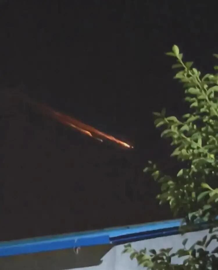 175801075587208 P33136691