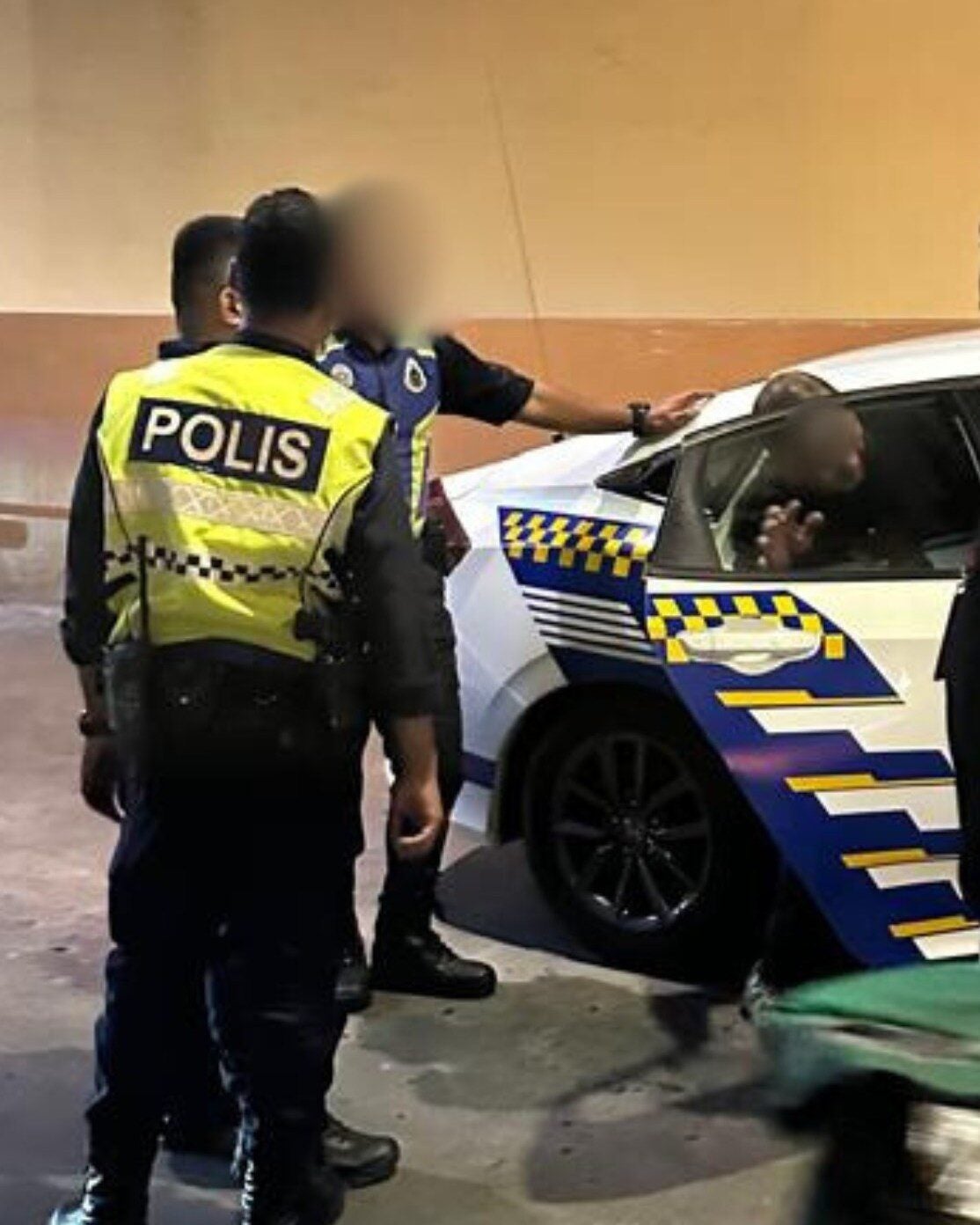 545617321 1205682728256216 4002413803279494665 n