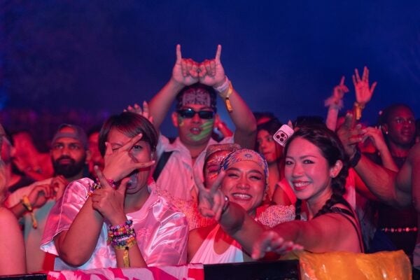 SunsetNEON2025PR RVR16 CP 21 17 42