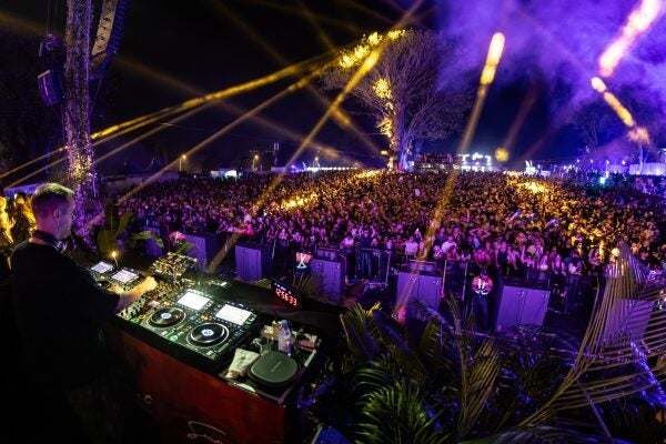 SunsetNEON2025PR RVR16 CP 21 22 27