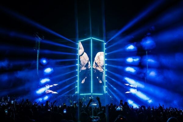 SunsetNEON2025 EZW07611