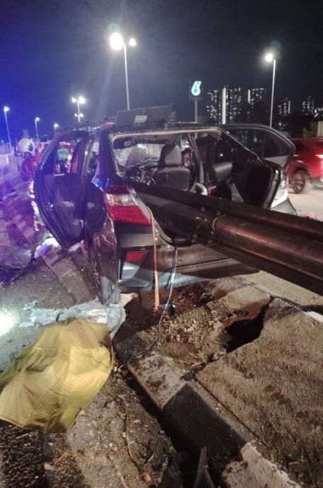 947bd036 2178 43a8 838b f2ae6b802a57