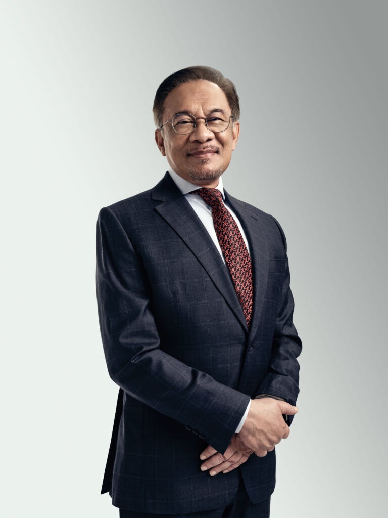 Anwar Ibrahim 03 768x1024 1
