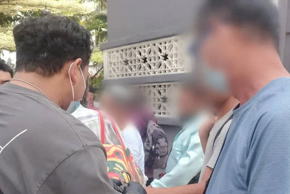 ME251011LYHC02X 120802