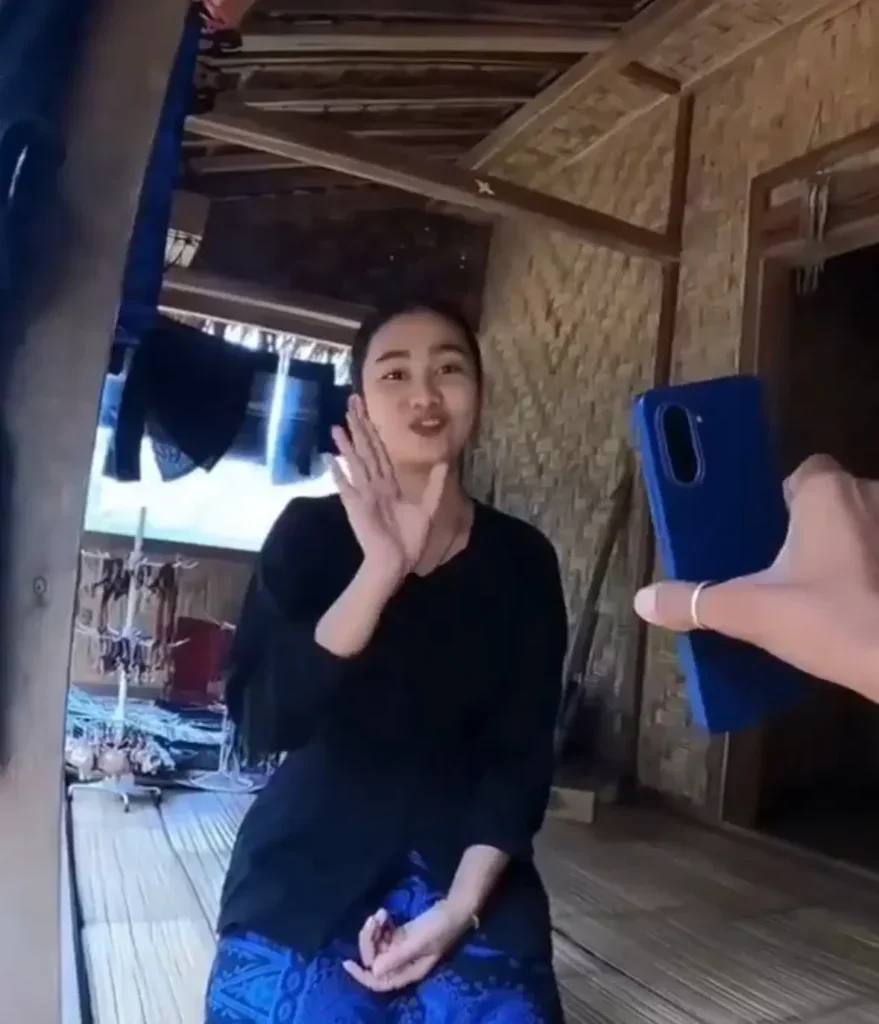 indian vlogger flies 5000km to propose to indonesian woman gets rejected on the spot 2