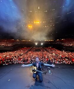 Singapore 🫶🏼 what a night… I love you. 1