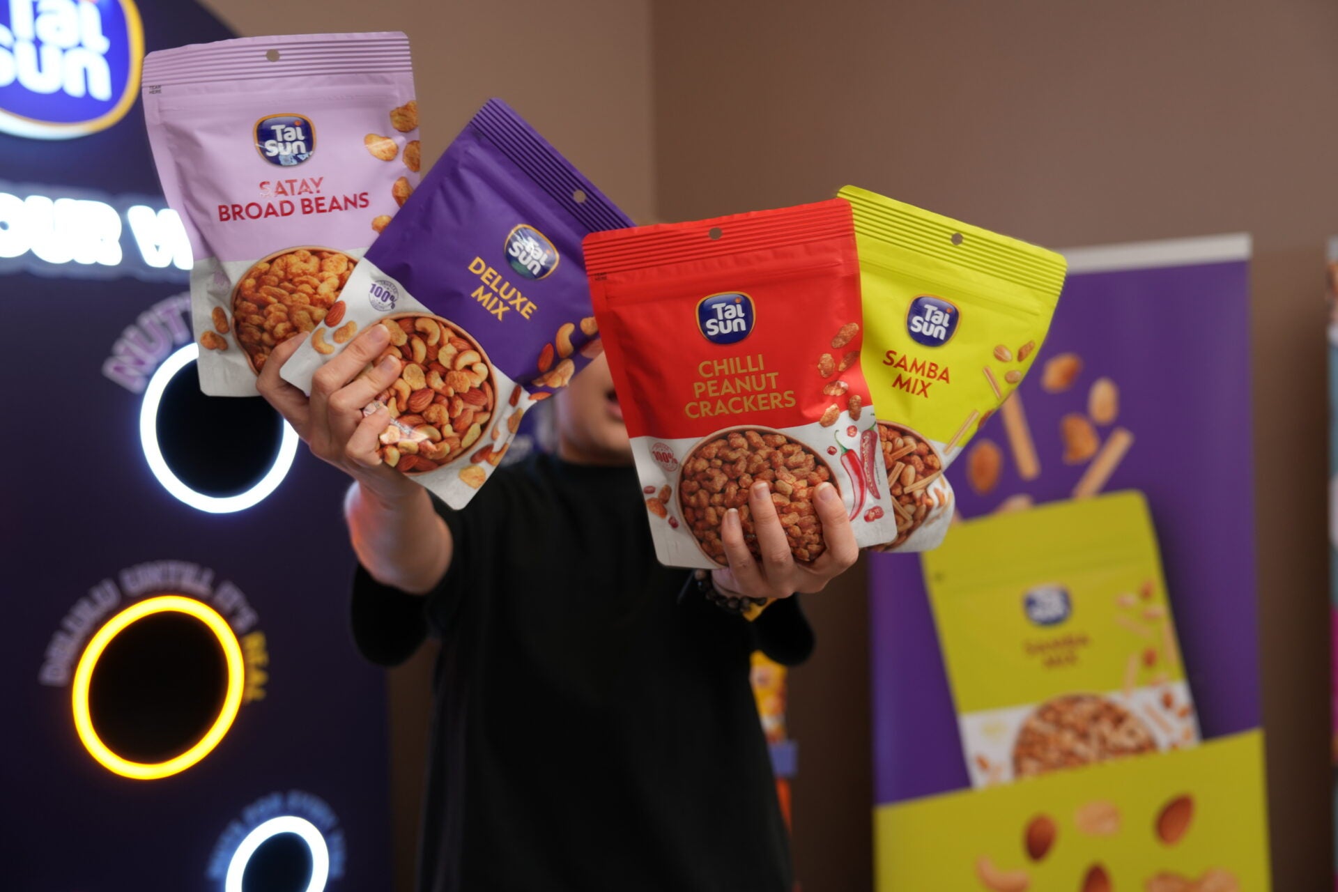 Tai Sun Bold New Nut Range Satay Broad Beans Deluxe Mix Chilli Peanut Crackers Samba Mix