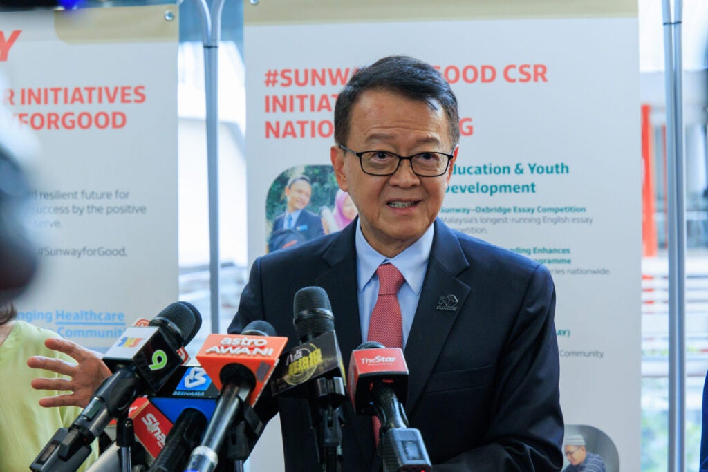 Tan Sri Dato Seri Sir Dr. Jeffrey Cheah KBE AO 5