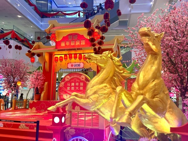 Sunwaycny26 Carnival Horses