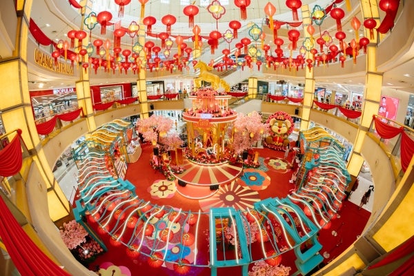 Sunwaycny26 Pyramid Centre Bird