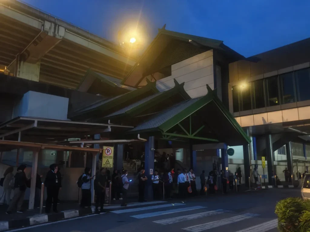 634714097 17945304360105015 2400884692772436828 N