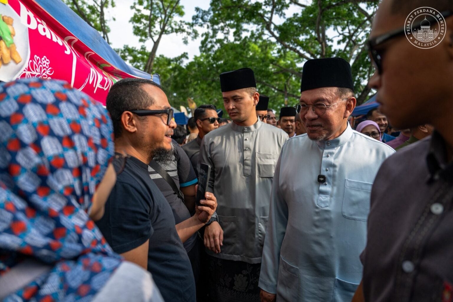 “Save up, avoid unnecessary spending” - PMX Reminds M’sians Amid ...