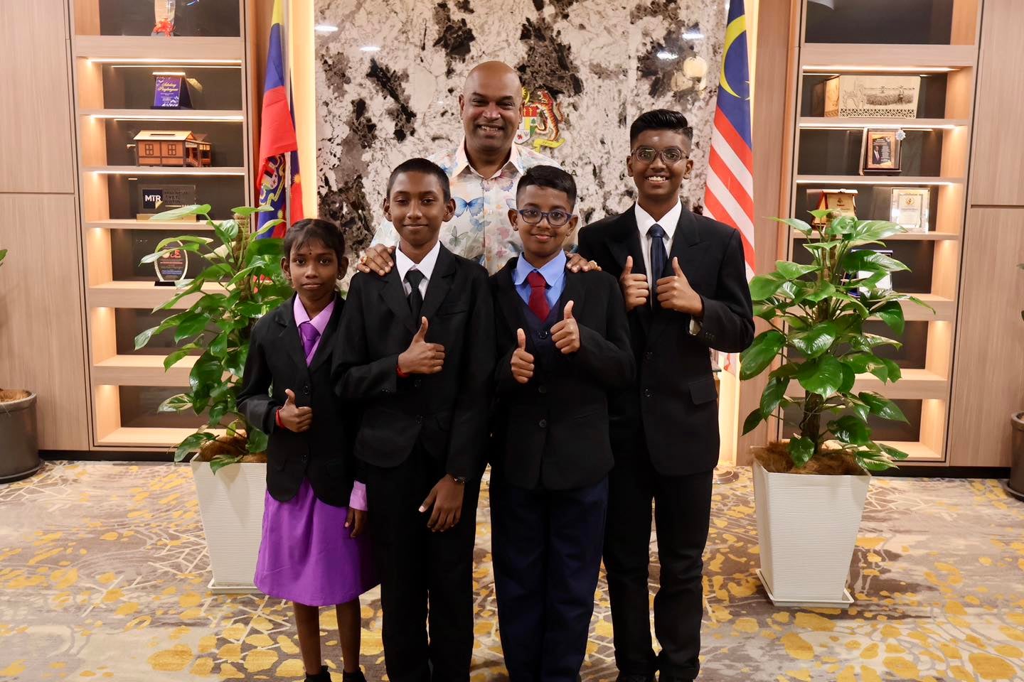 654300589 122261992556166941 319191550555269730 N