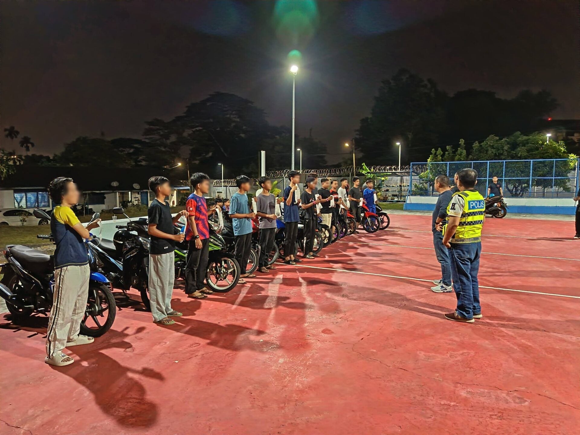 657718844 1266005455646386 5339726810785781764 N