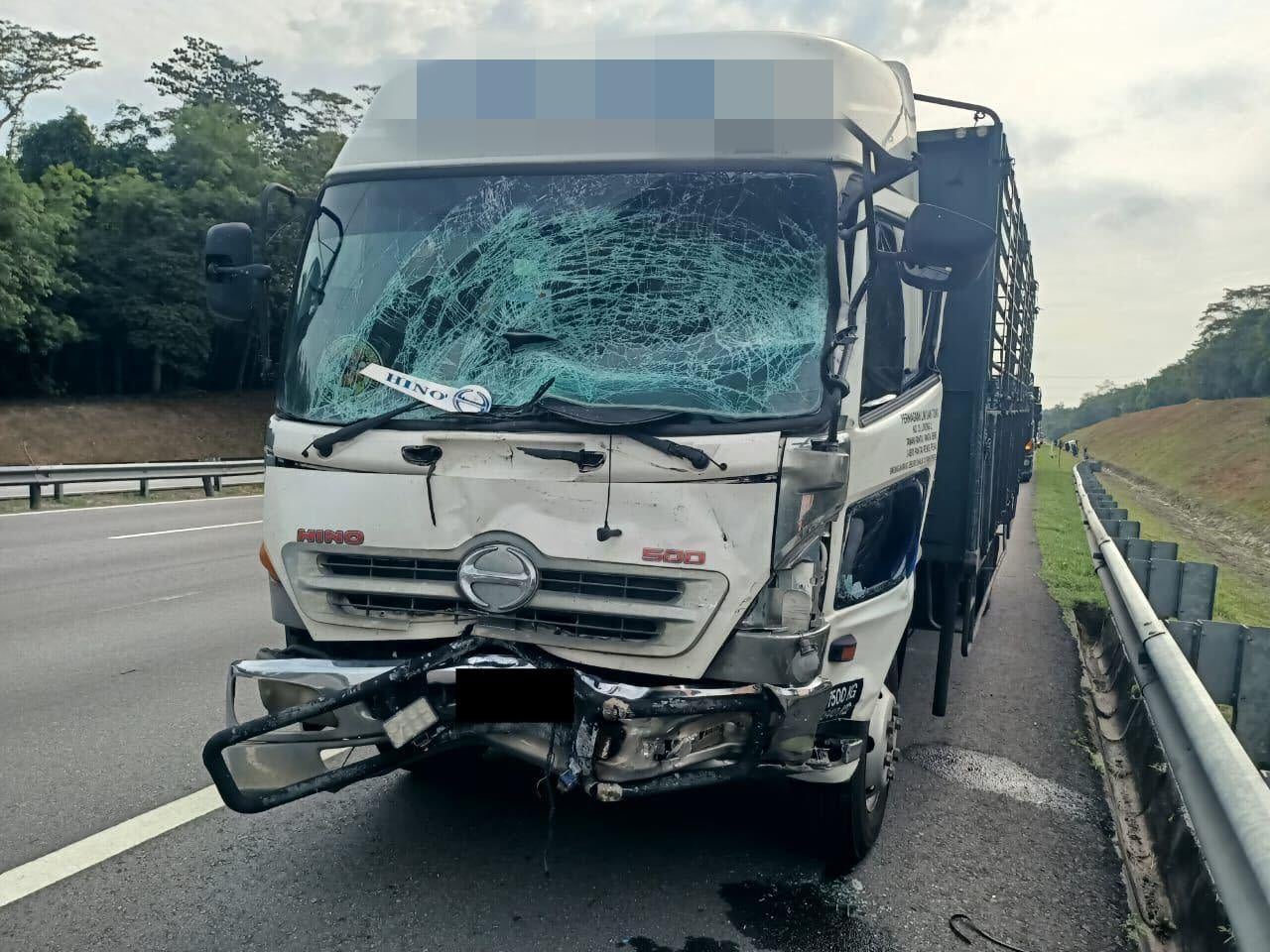 12226F38 C2F6 426C Aeae 400F9A081275