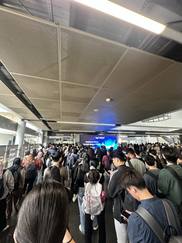 657218142 17874106233573027 2889195628787450272 N