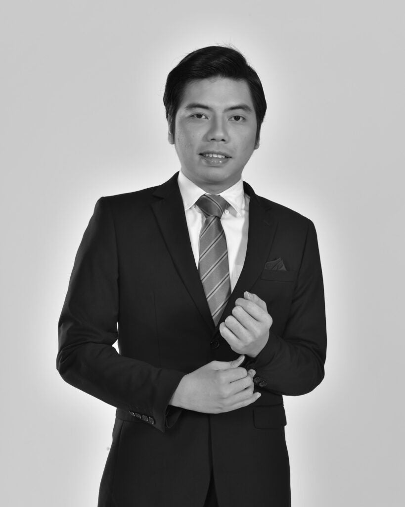 669764873 18389725153087135 3425580580791865446 N