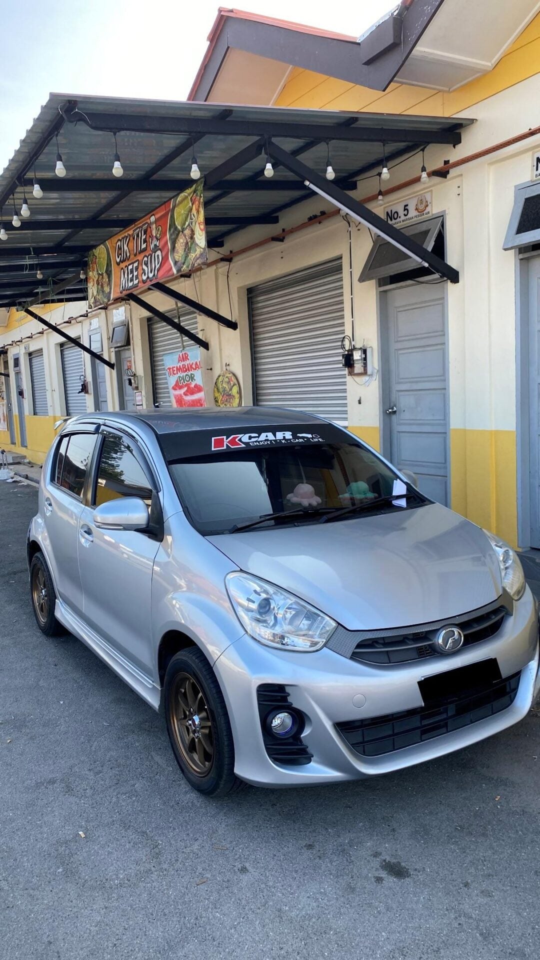 670652630 17898353802431775 8347431304793797668 N