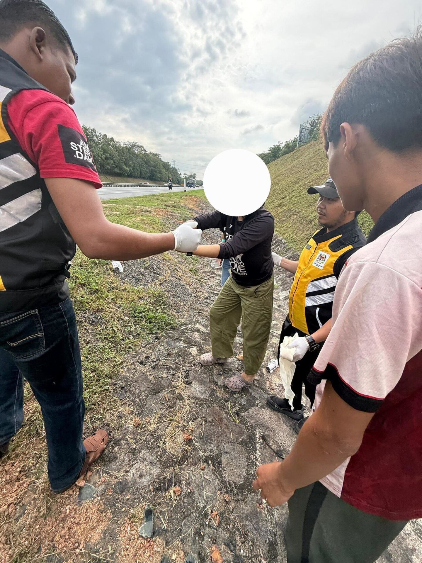 Fb67A962 A925 4D6B 8Cf2 3Ff9D2168B58