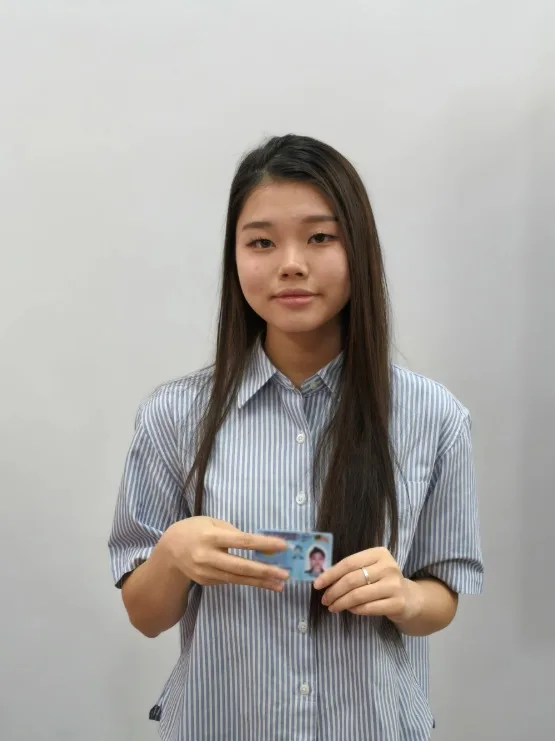 Girl Receive Ic