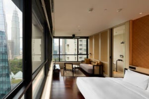 Ruma Deluxe Suite Klcc View
