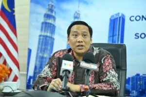 Baru 2. Ahmad Fahmi Ahmad Sarkawi
